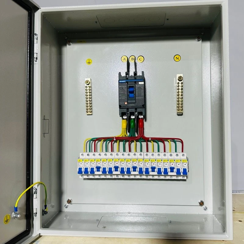 Panel Distribusi Utama